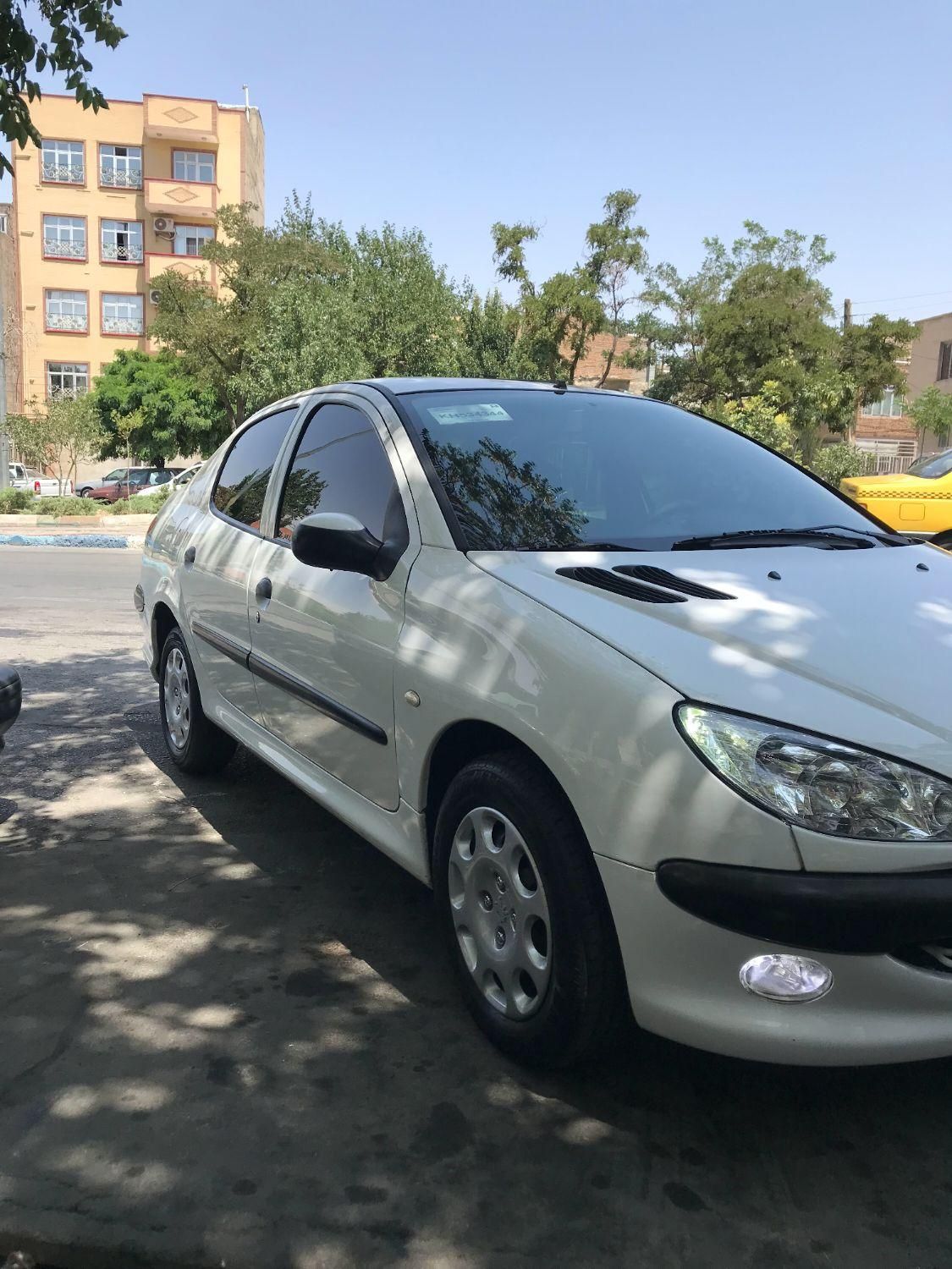 پژو ۲۰۶ صندوق دار v8 - 1395