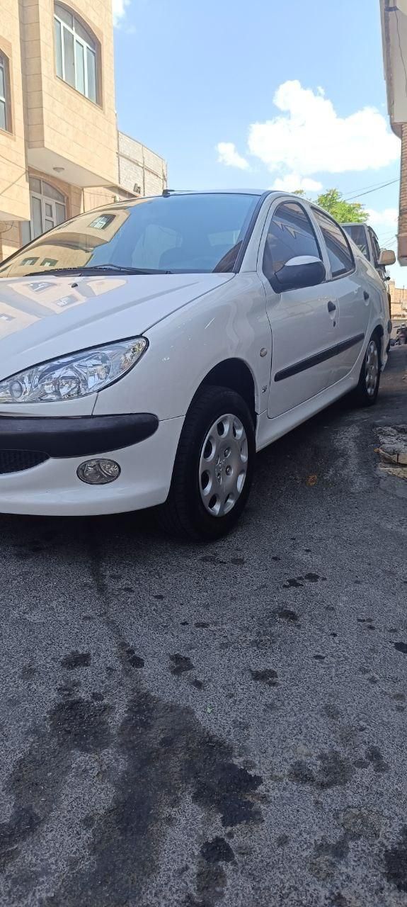 پژو ۲۰۶ صندوق دار v8 - 1395