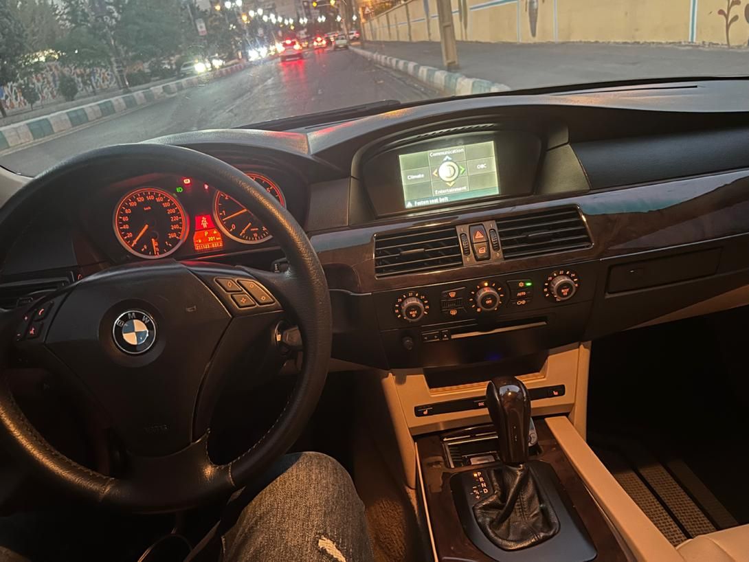 ب ام و سری 5 520i - 2005