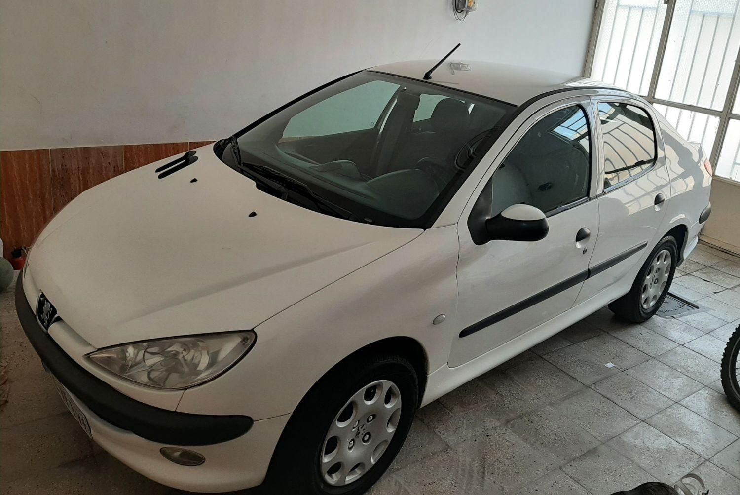 پژو ۲۰۶ صندوق دار v8 - 1393