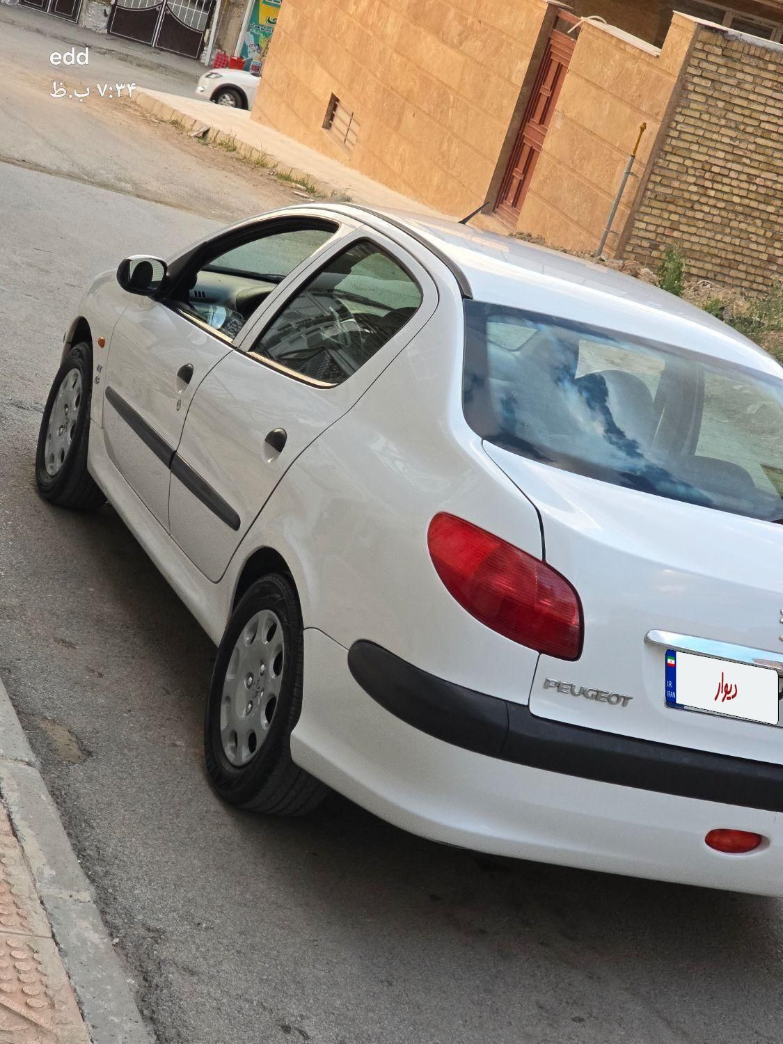پژو ۲۰۶ صندوق دار v8 - 1390