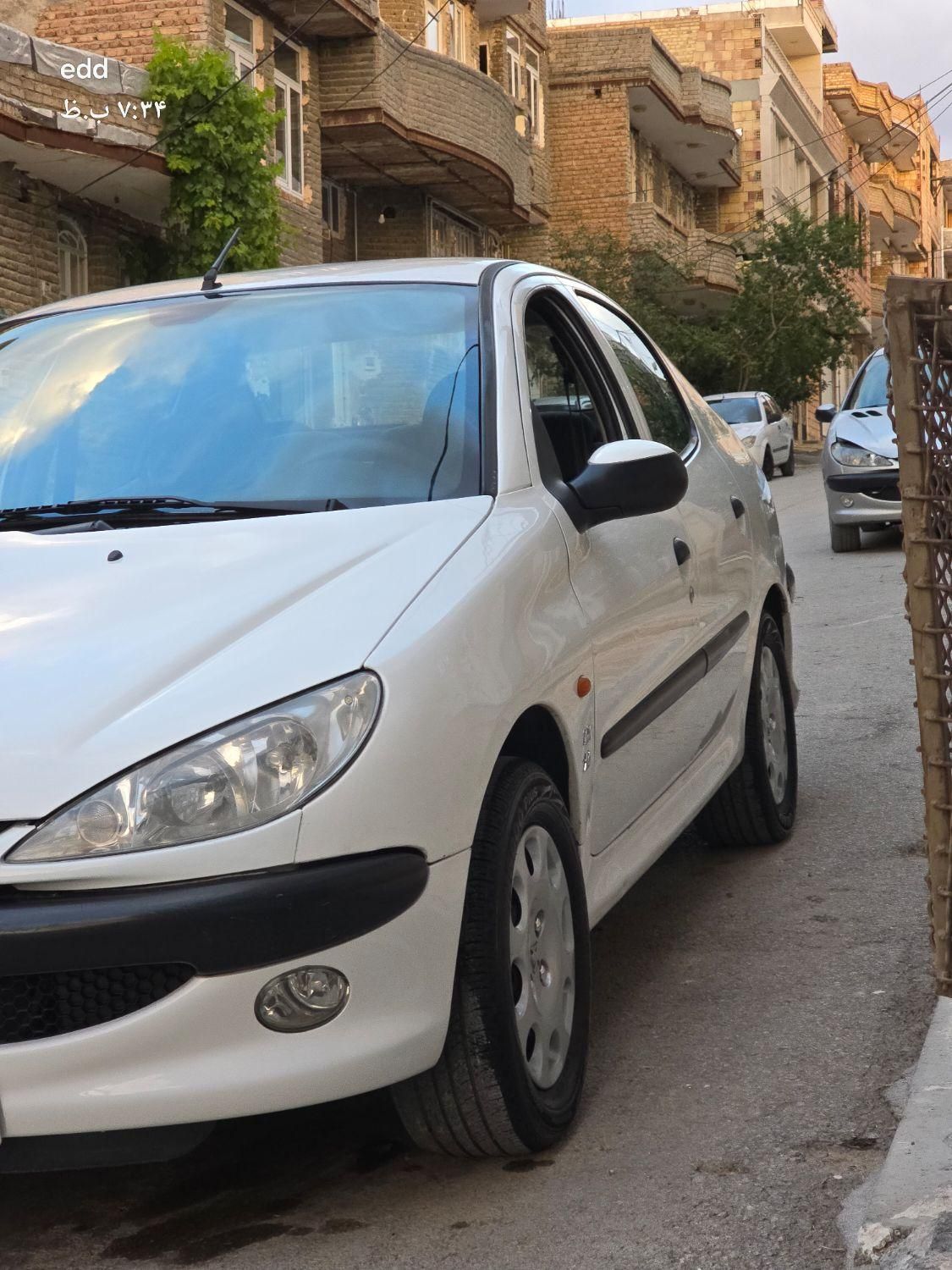 پژو ۲۰۶ صندوق دار v8 - 1390