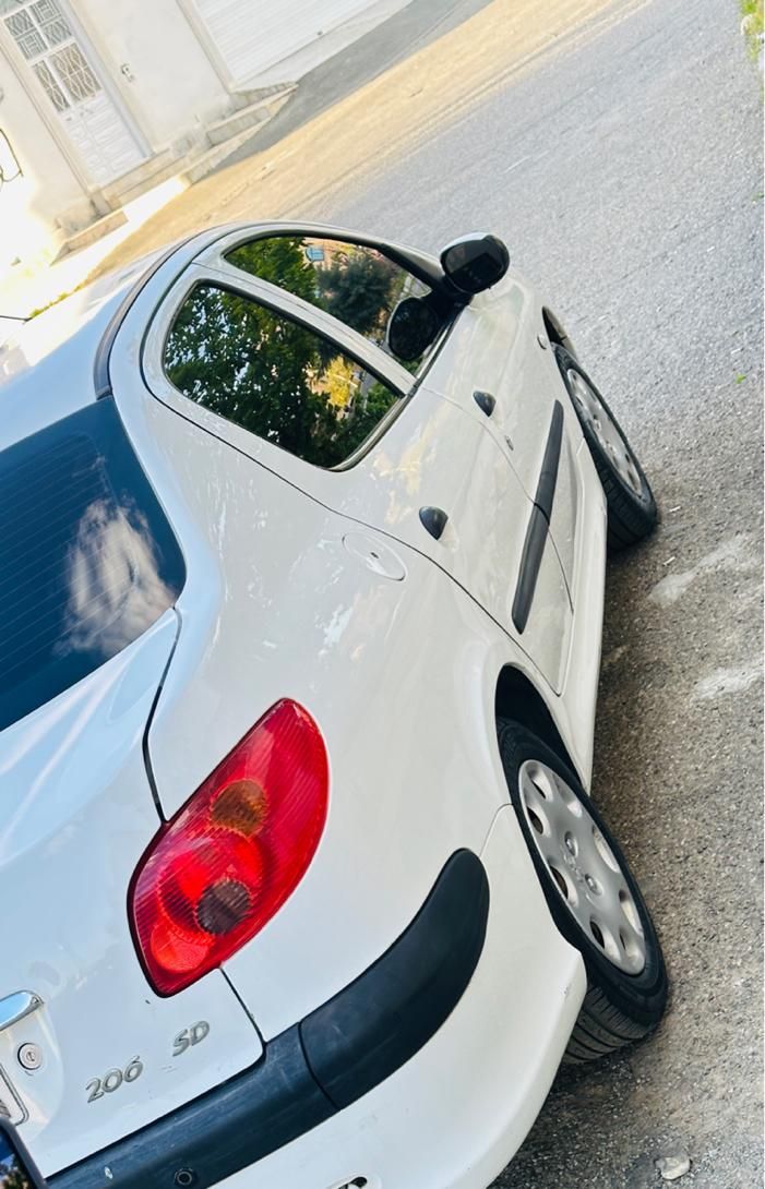 پژو ۲۰۶ صندوق دار v8 - 1395