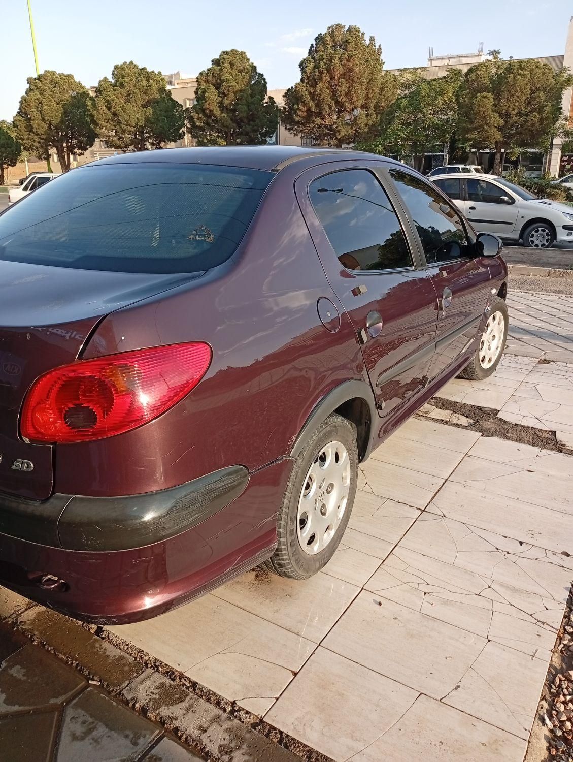 پژو ۲۰۶ صندوق دار v8 - 1390