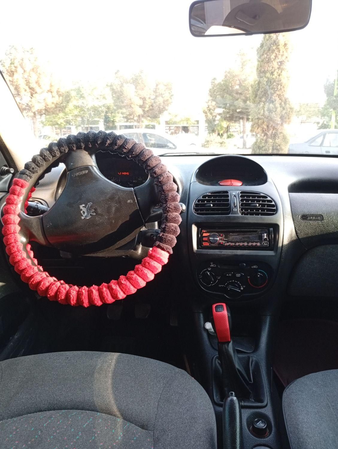 پژو ۲۰۶ صندوق دار v8 - 1390