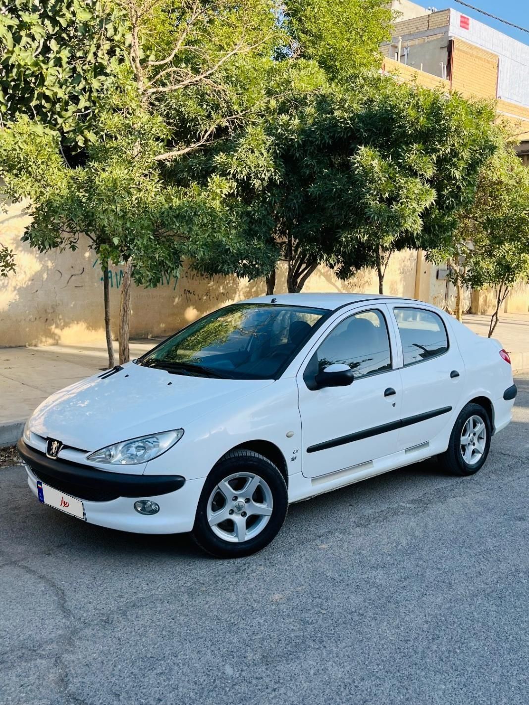 پژو ۲۰۶ صندوق دار v8 - 1394