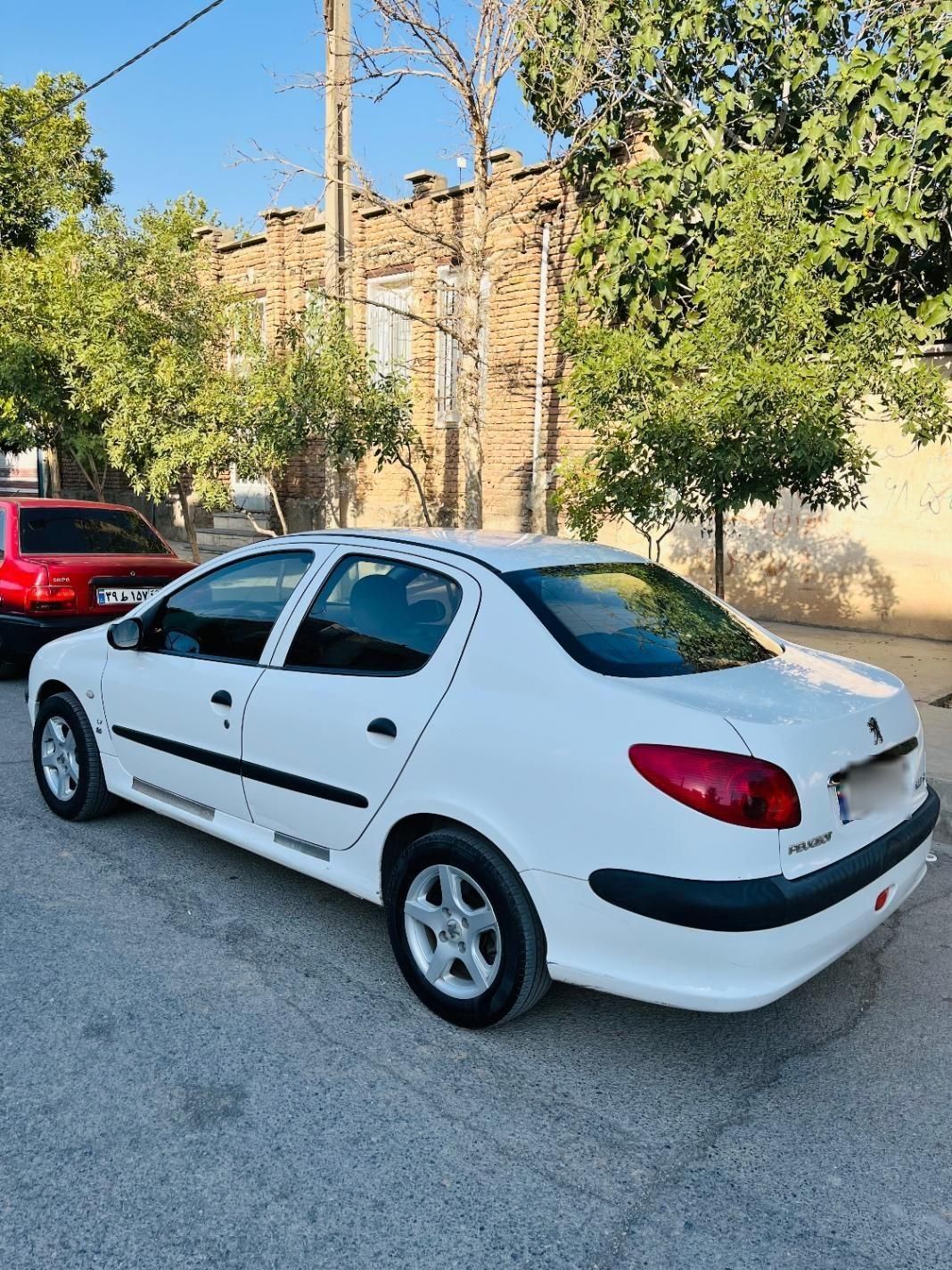 پژو ۲۰۶ صندوق دار v8 - 1394