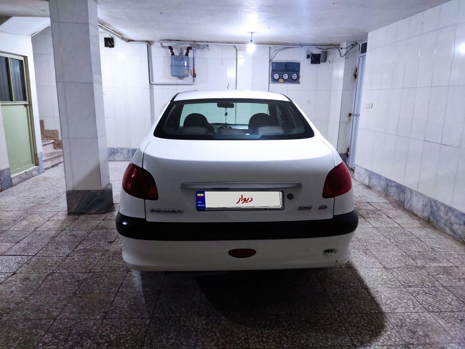 پژو ۲۰۶ صندوق دار v8 - 1397