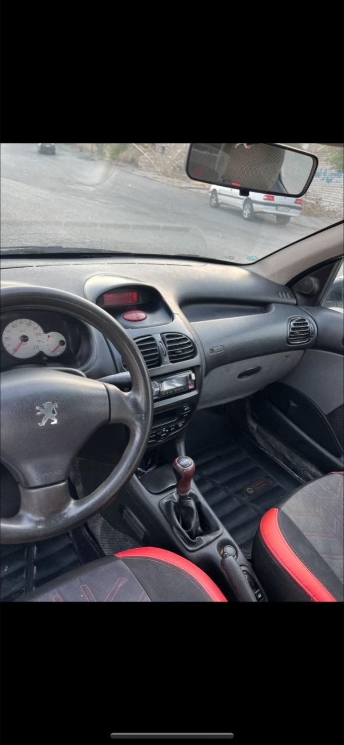 پژو ۲۰۶ صندوق دار v8 - 1394