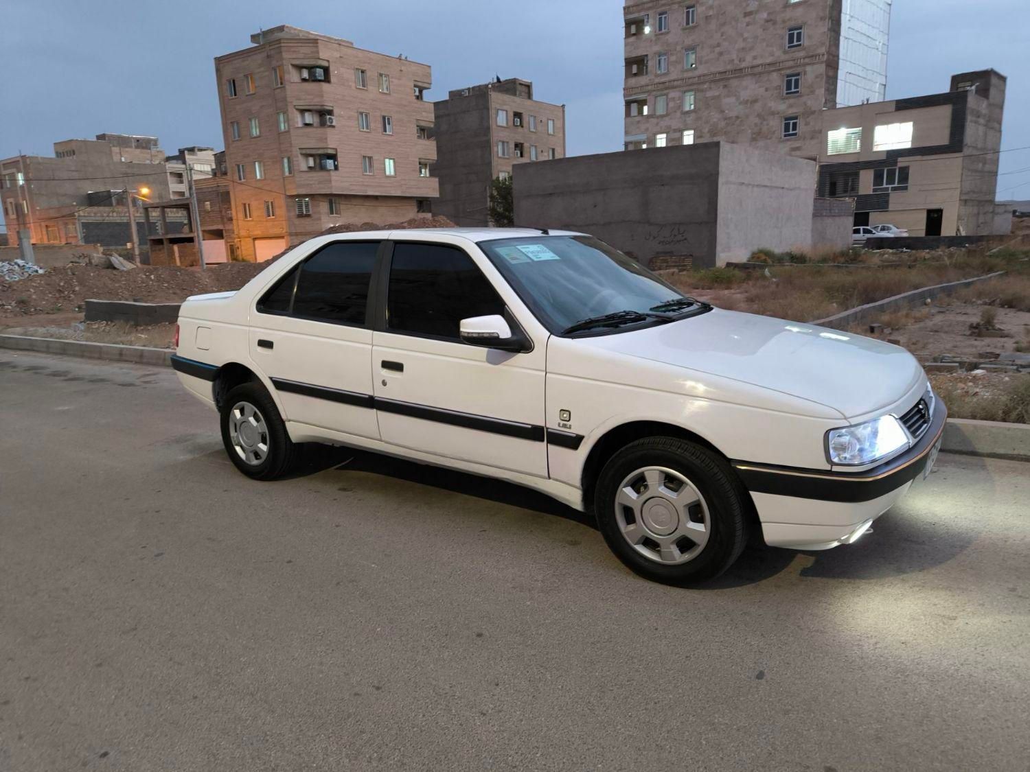 پژو 405 SLX بنزینی TU5 - 1393