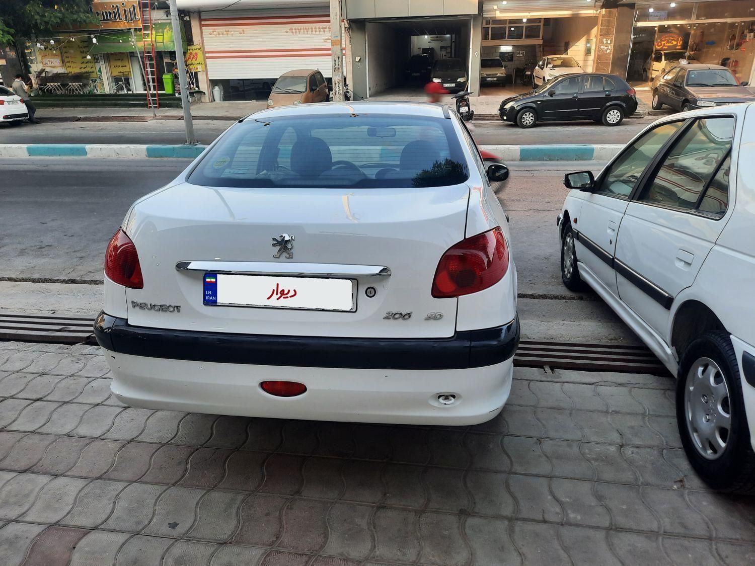 پژو ۲۰۶ صندوق دار v8 - 1399