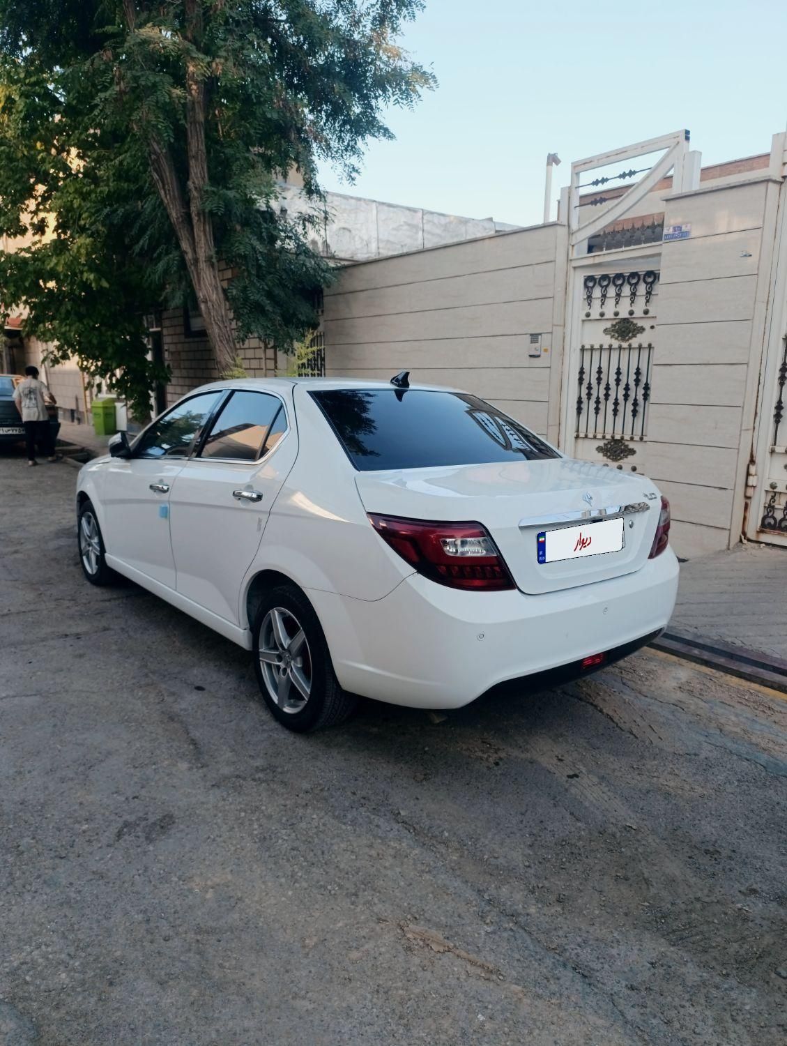 دنا پلاس توربو 6 دنده - 1402