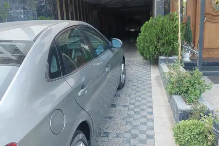 خودرو بسترن، B30 آگهی ann_19401968
