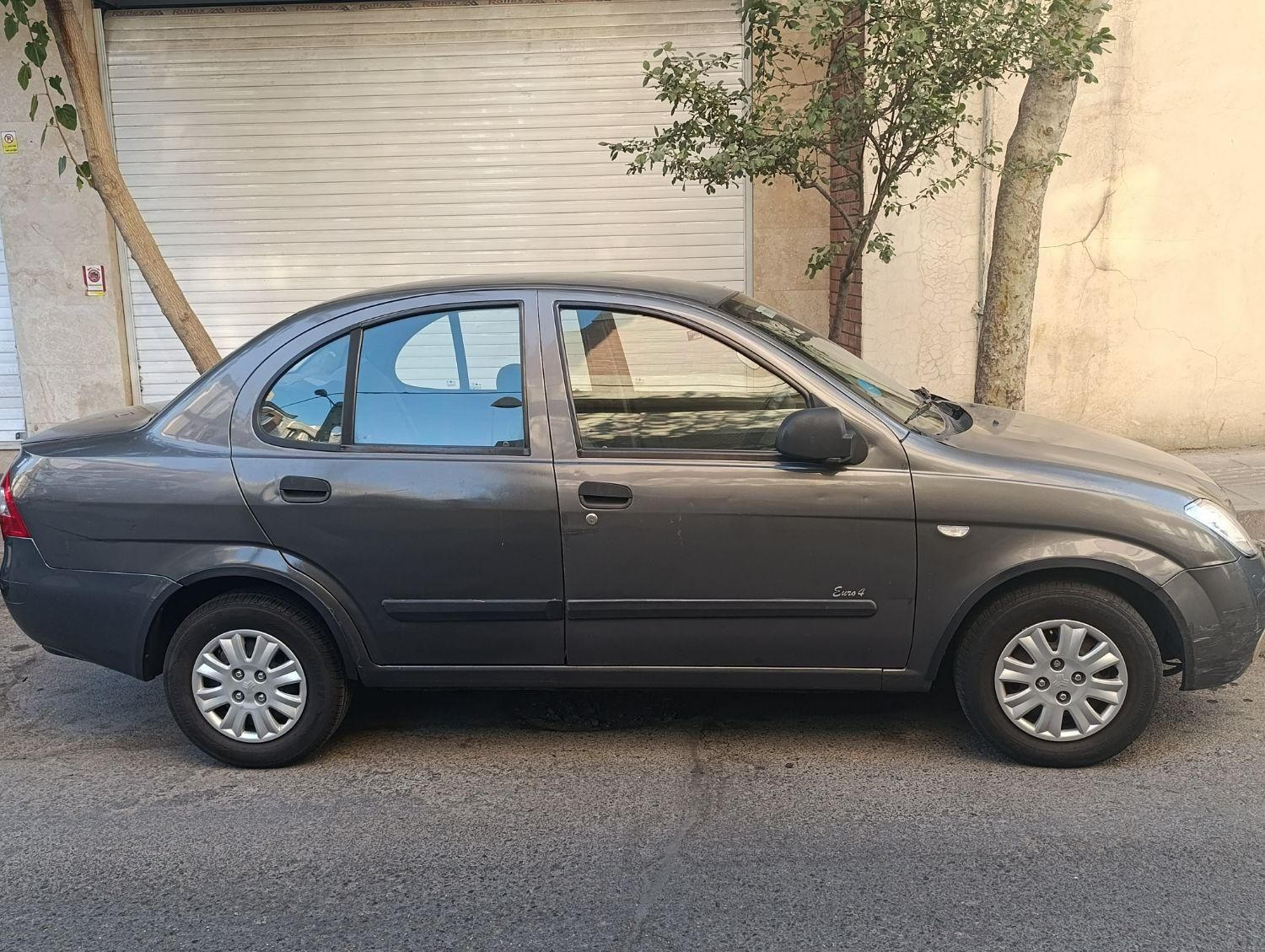 تیبا صندوق دار SX - 1392