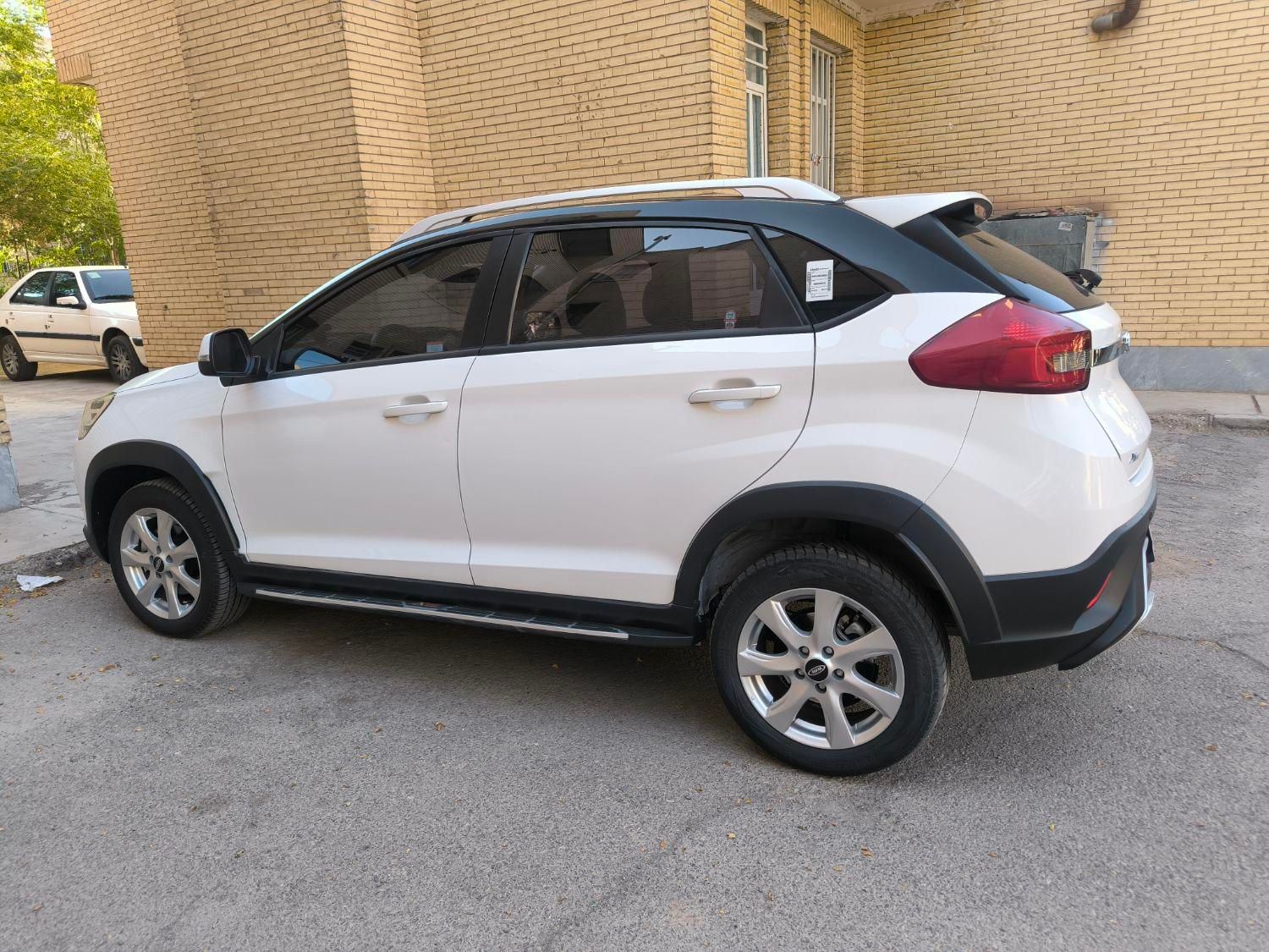 ام وی ام X22 دنده ای اسپرت لاکچری - 1400