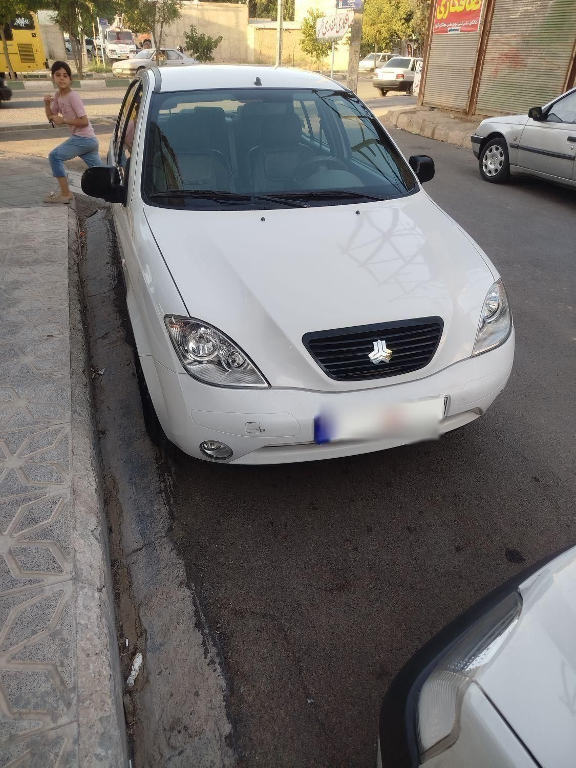 تیبا صندوق دار SX - 1401