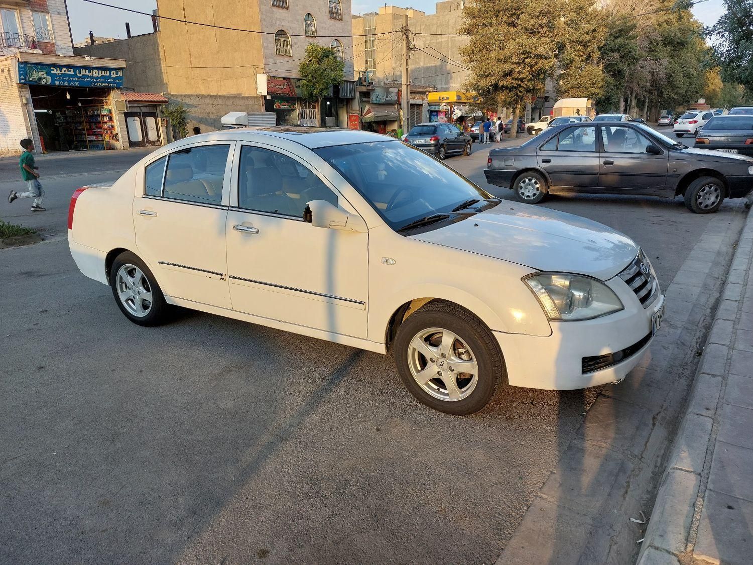 ام وی ام 530 دنده ای - 1389