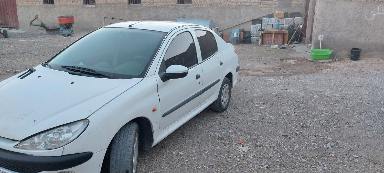 پژو ۲۰۶ صندوق دار v8 - 1389