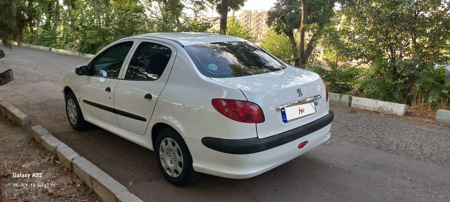 پژو ۲۰۶ صندوق دار v8 - 1398