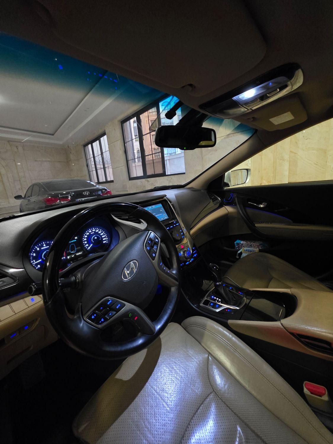 هیوندای آزرا (گرنجور) 3300cc - 2013