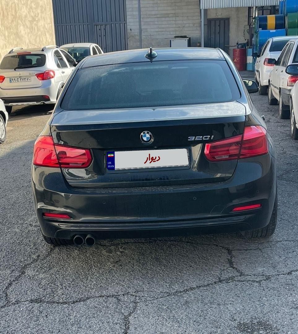ب ام و سری 3 سدان 320i - 2018