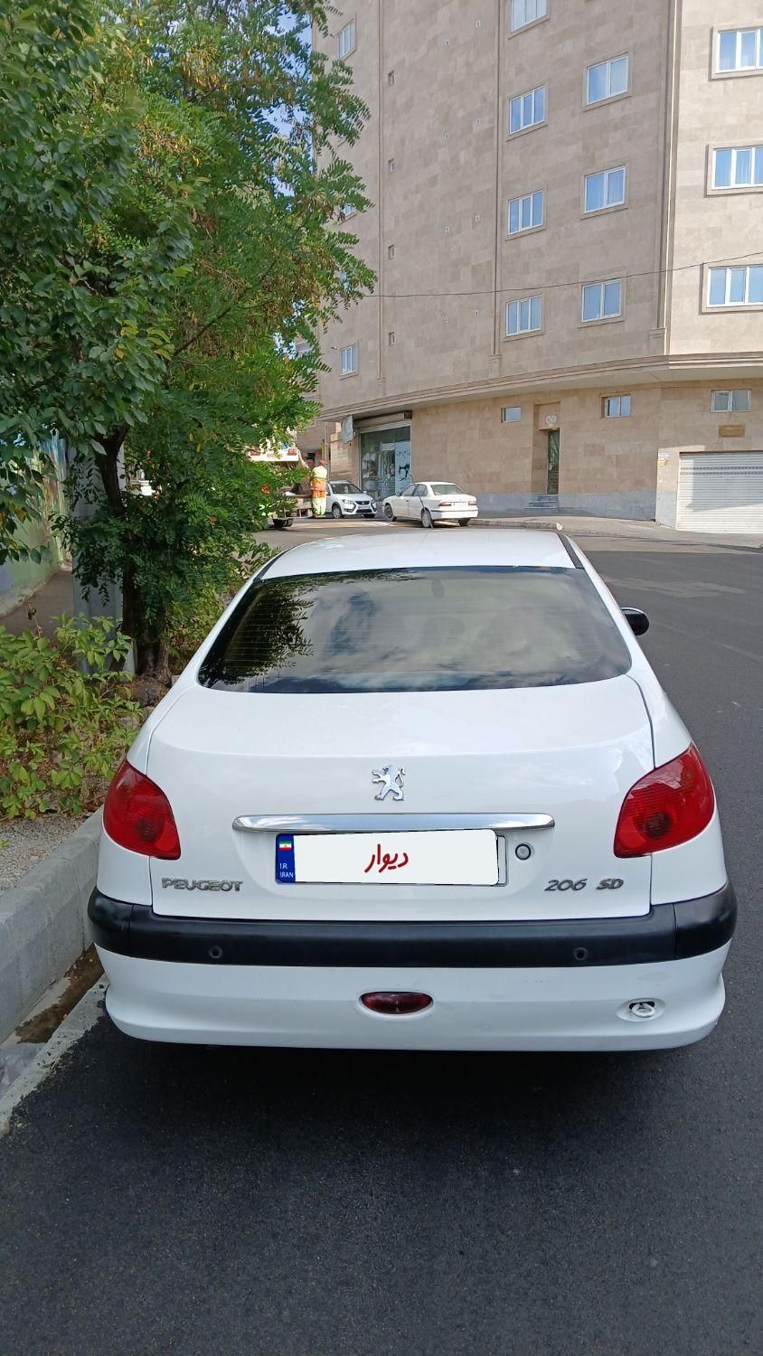 پژو ۲۰۶ صندوق دار v8 - 1396