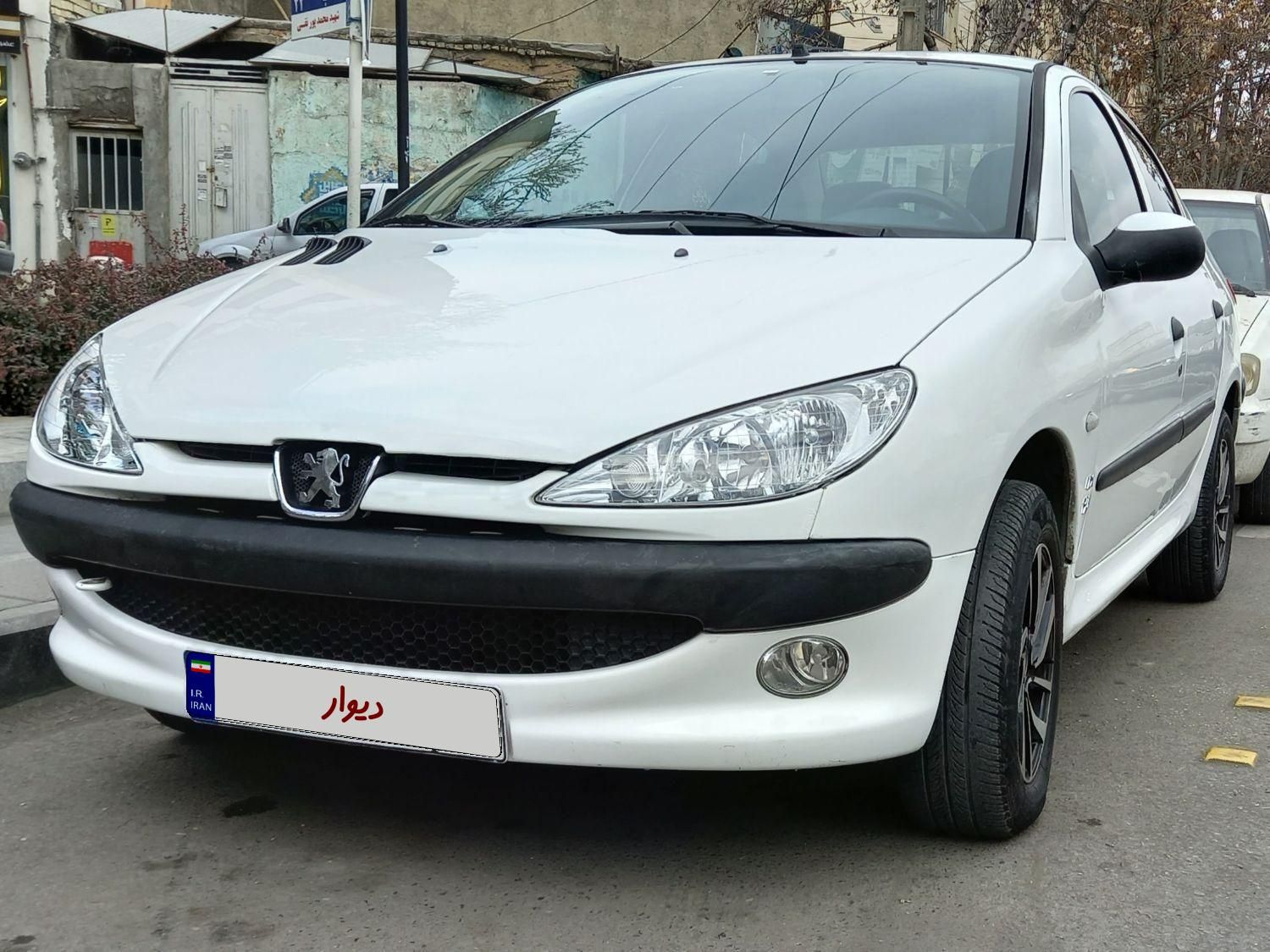 پژو ۲۰۶ صندوق دار v8 - 1396