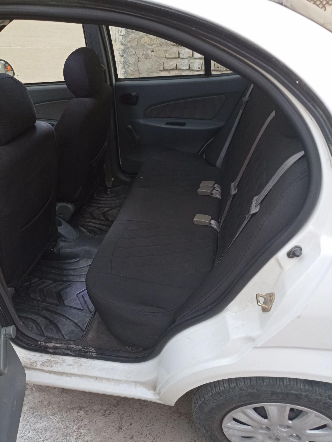 تیبا صندوق دار SX - 1401