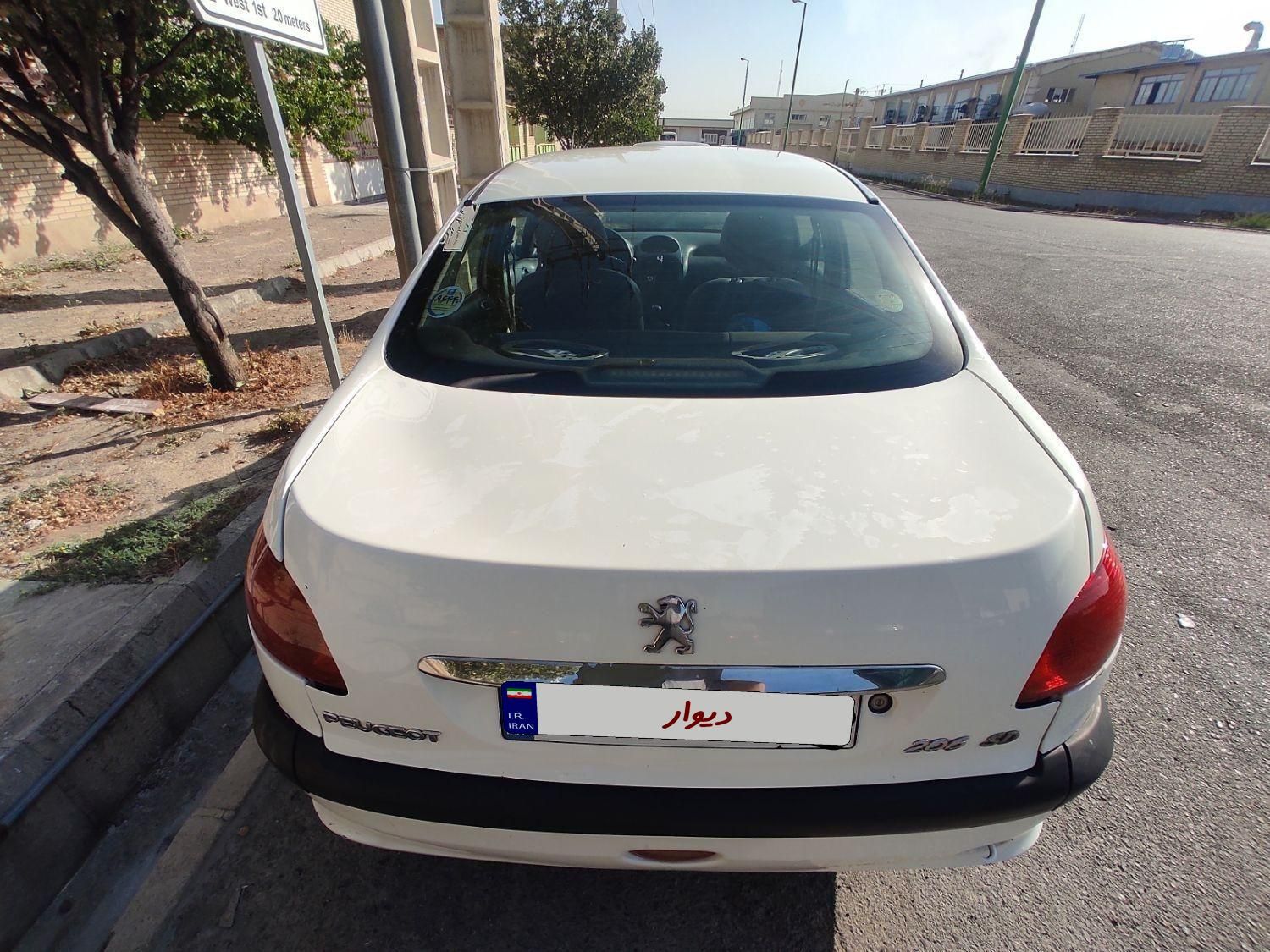 پژو ۲۰۶ صندوق دار v2 - 1389