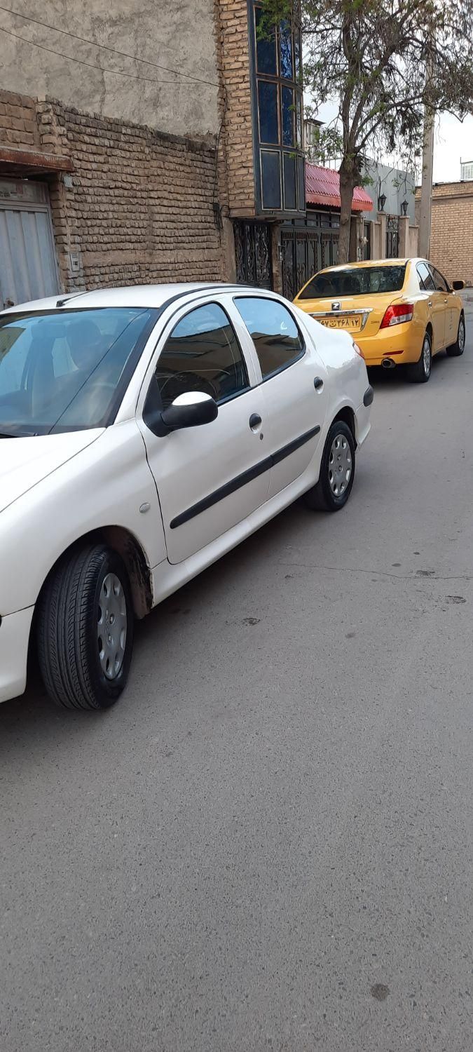 پژو ۲۰۶ صندوق دار v8 - 1388