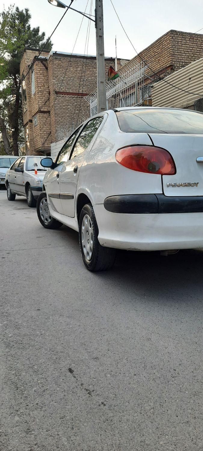 پژو ۲۰۶ صندوق دار v8 - 1388