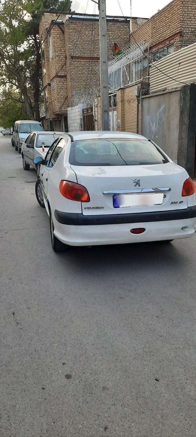 پژو ۲۰۶ صندوق دار v8 - 1388