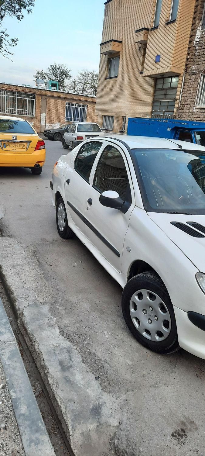 پژو ۲۰۶ صندوق دار v8 - 1388