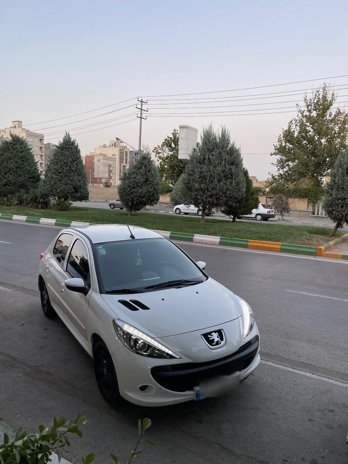 پژو 207 اتوماتیک TU5P - 1402