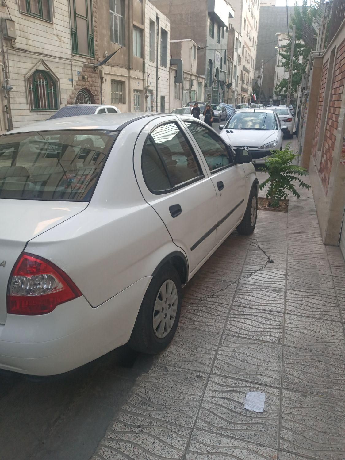 تیبا صندوق دار SX - 1400