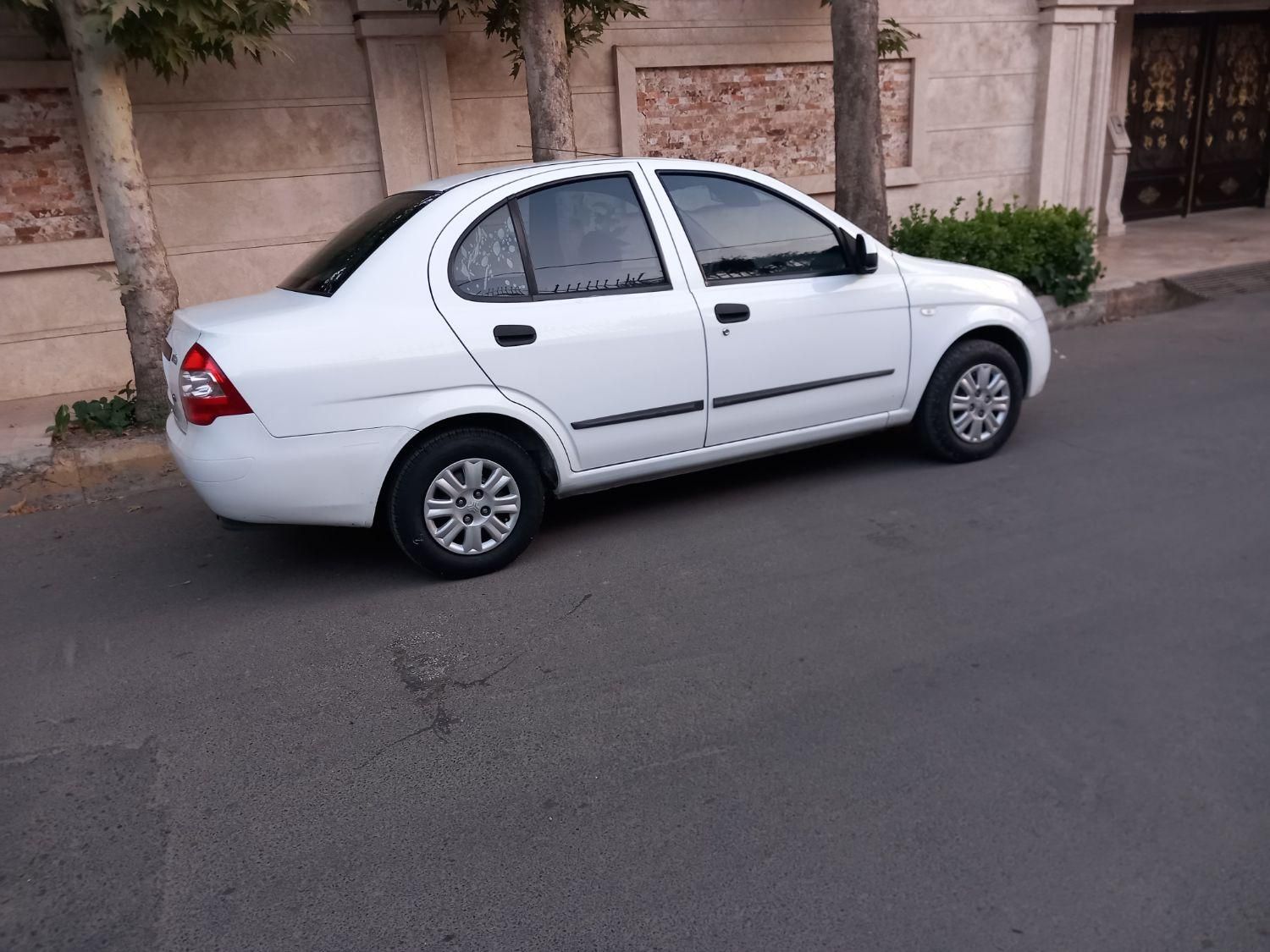 تیبا صندوق دار SX - 1398