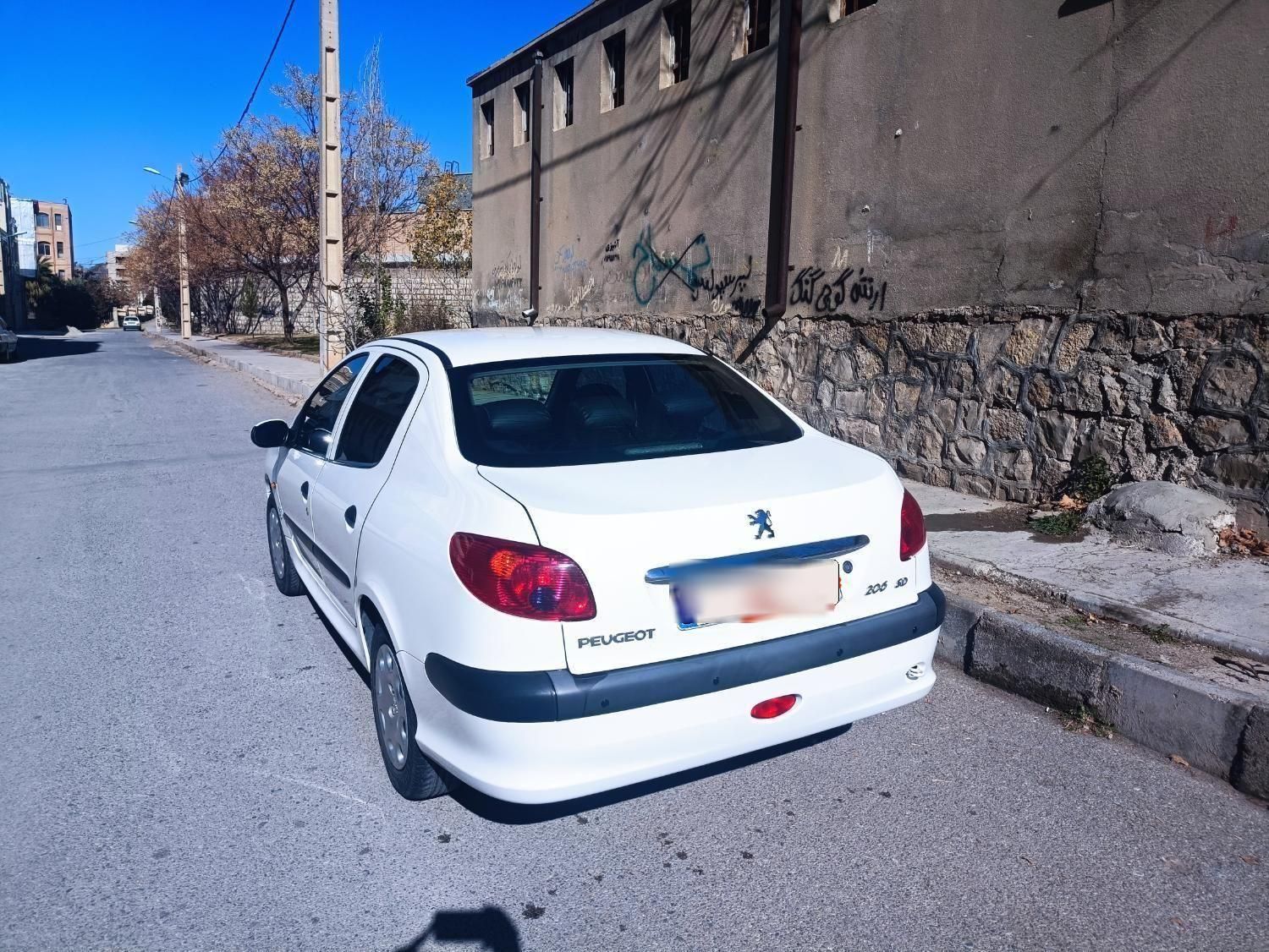 پژو ۲۰۶ صندوق دار v8 - 1399