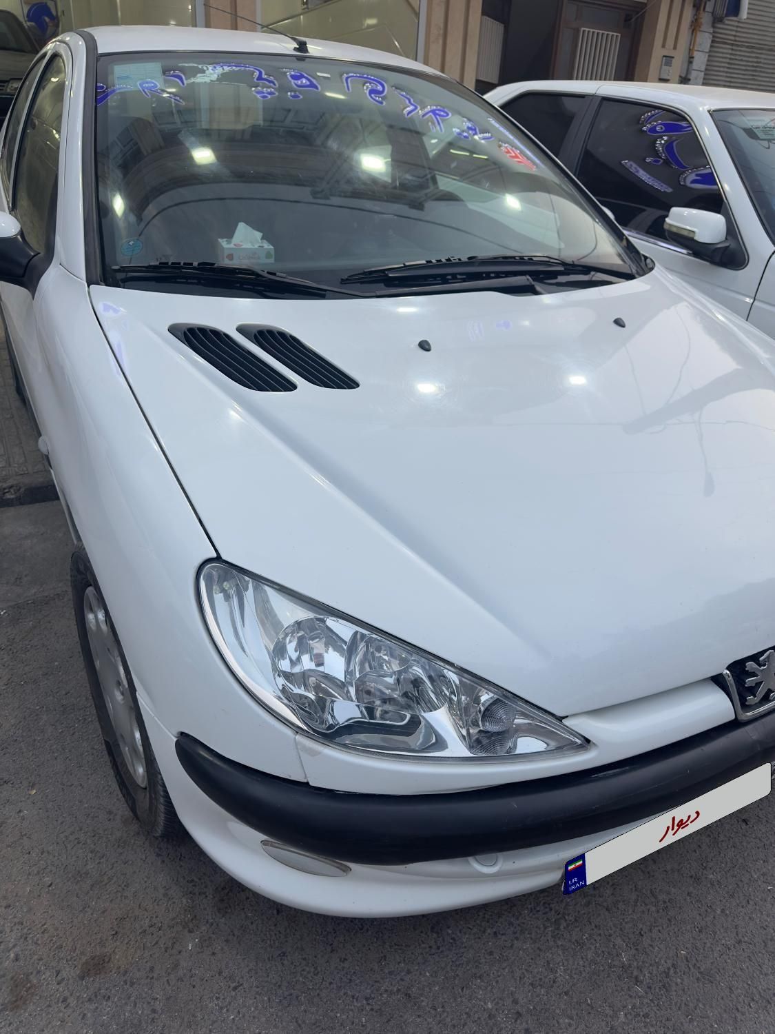 پژو ۲۰۶ صندوق دار v8 - 1396