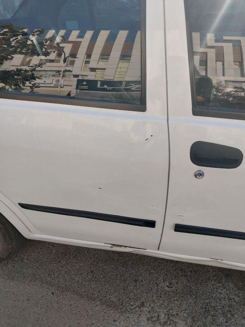 تیبا صندوق دار SX - 1401