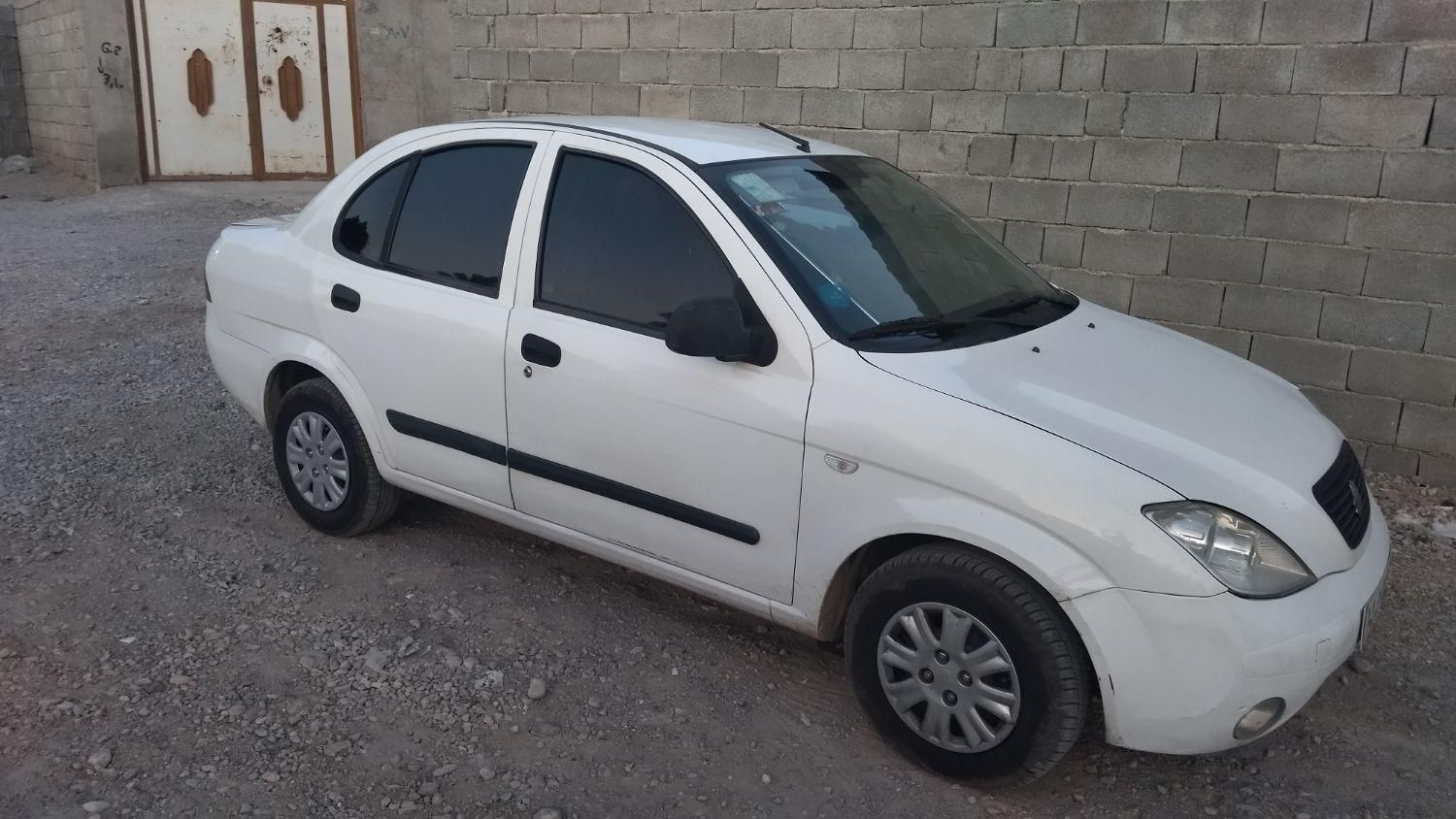تیبا صندوق دار SX - 1392