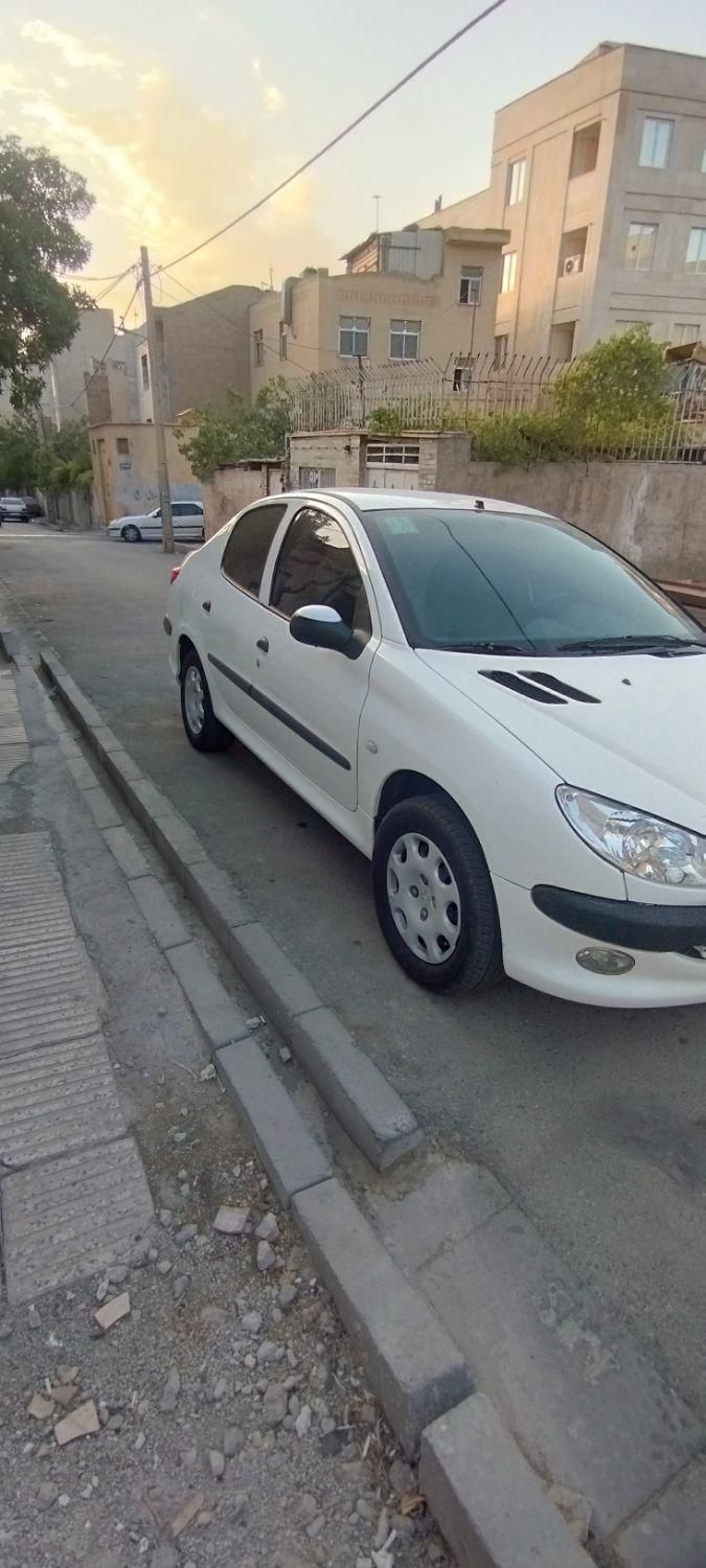 پژو ۲۰۶ صندوق دار v8 - 1398