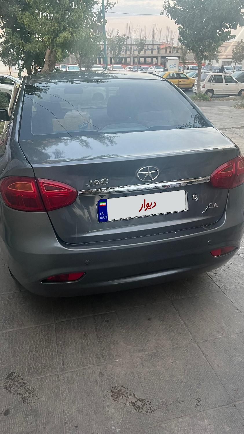 جک J4 اتوماتیک ساده - 1401