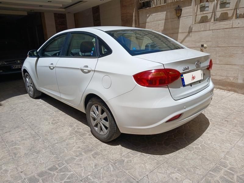 جک J4 اتوماتیک ساده - 1398