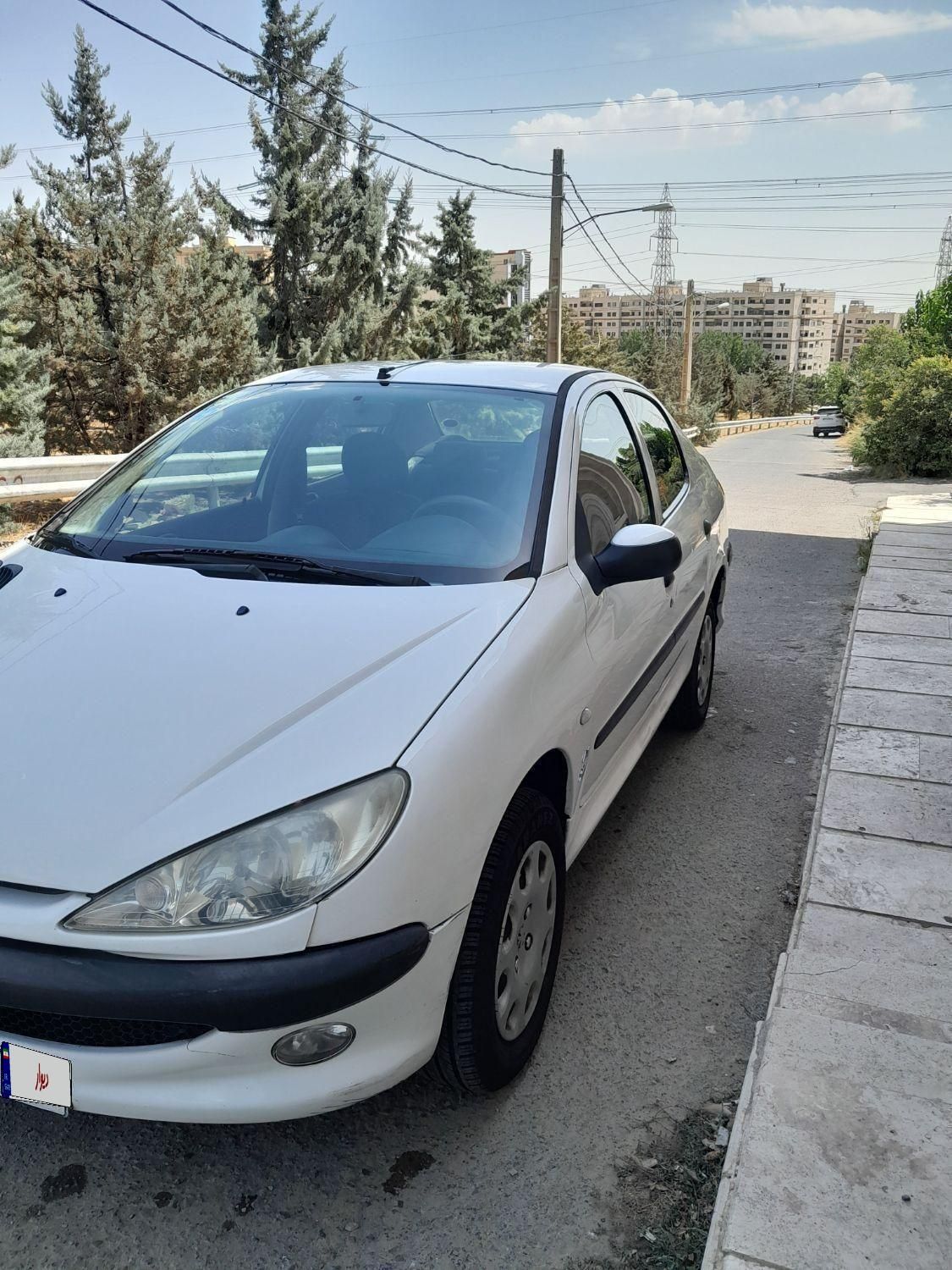 پژو ۲۰۶ صندوق دار v8 - 1393