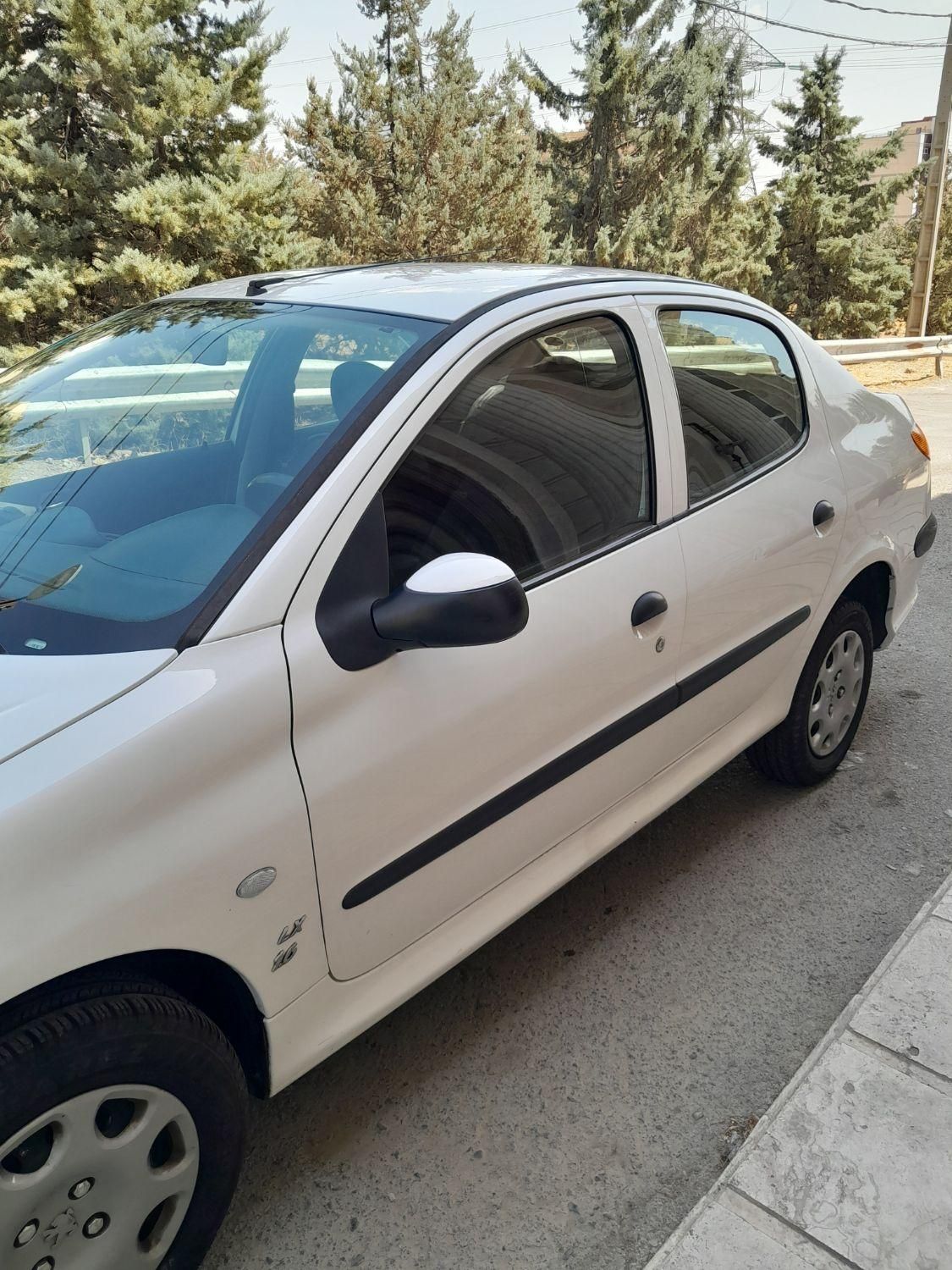 پژو ۲۰۶ صندوق دار v8 - 1393