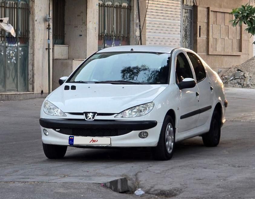 پژو ۲۰۶ صندوق دار v8 - 1394