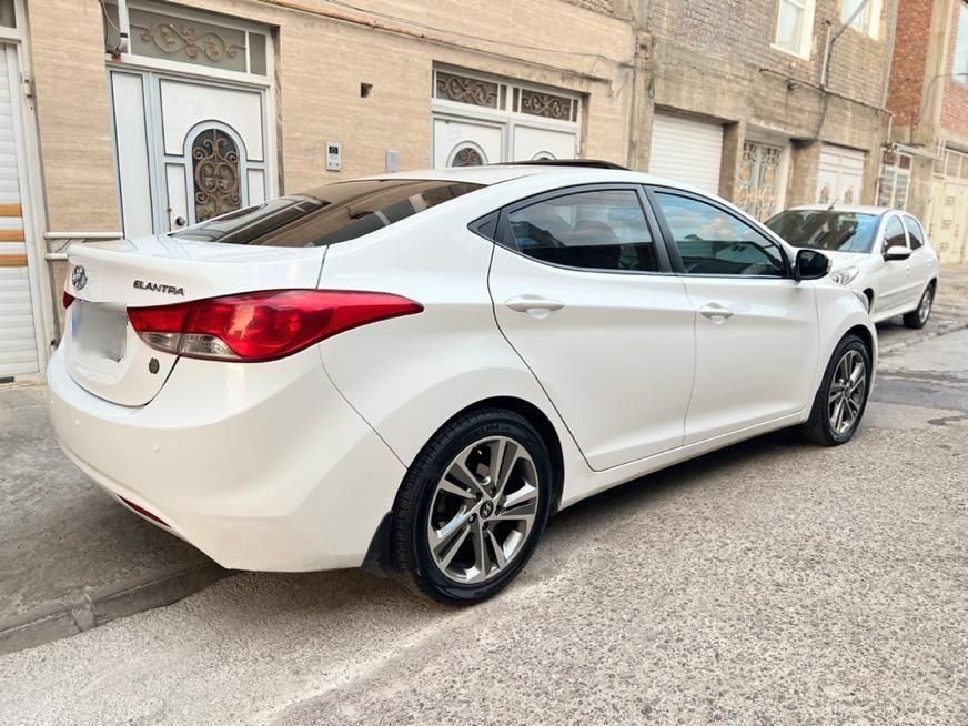 هیوندای النترا 1.8 لیتر - 2014