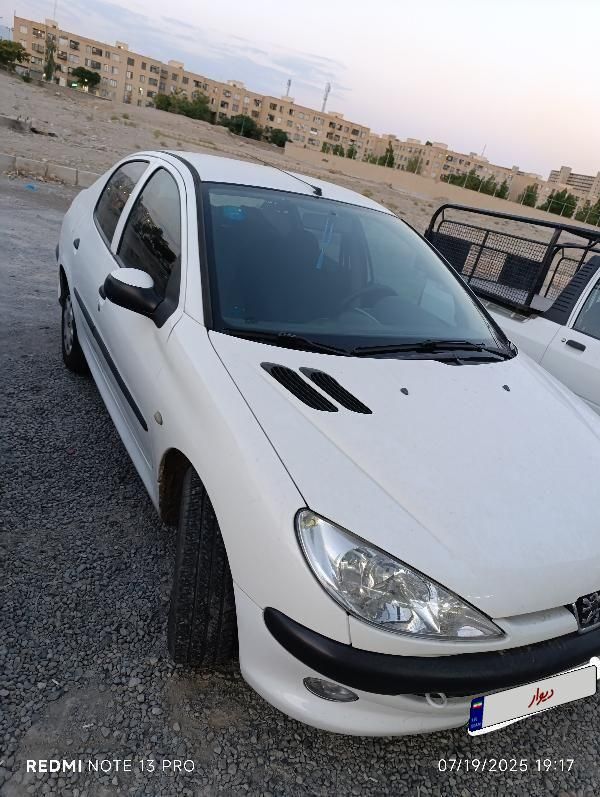 پژو ۲۰۶ صندوق دار v8 - 1393