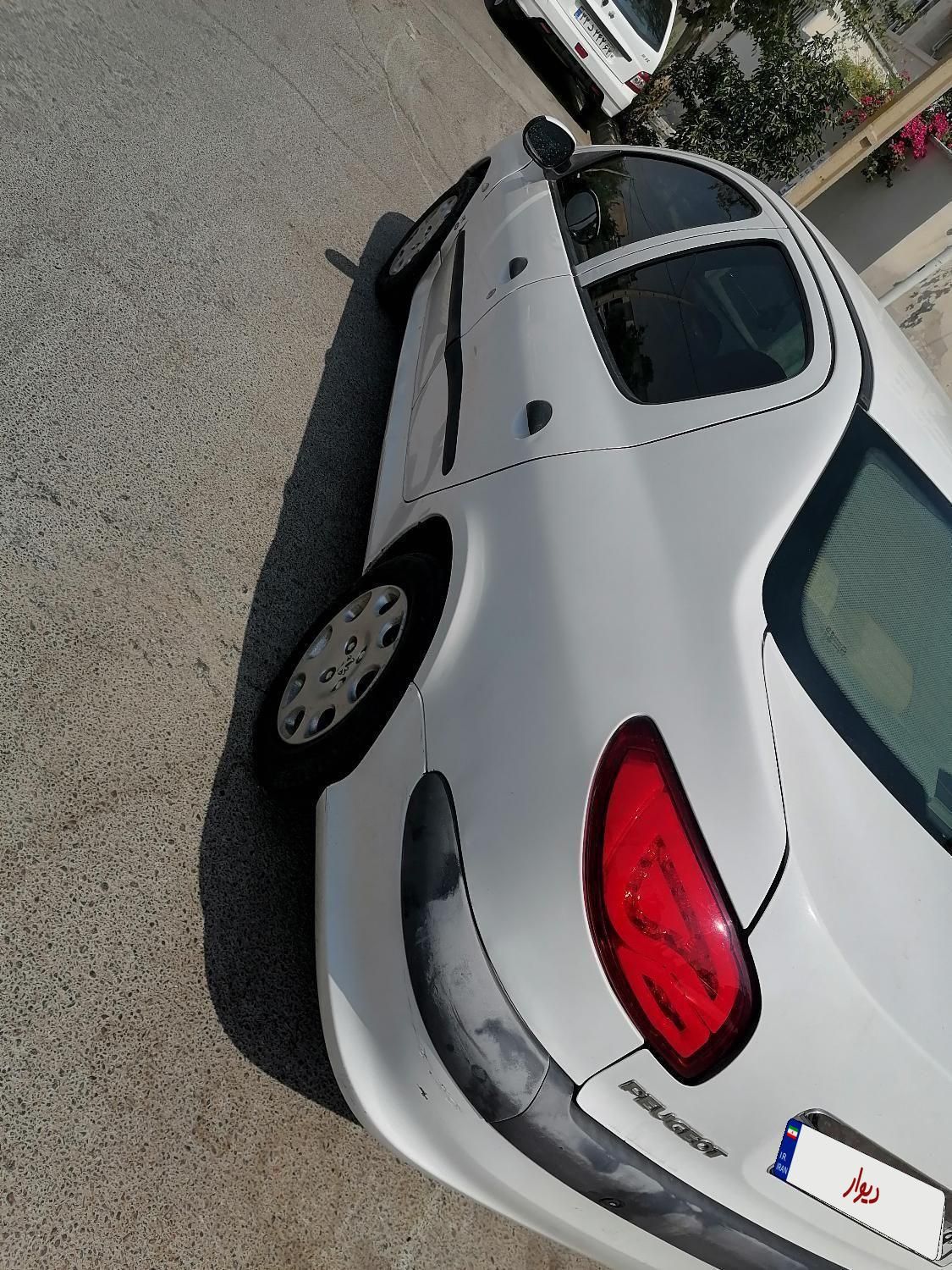پژو ۲۰۶ صندوق دار v8 - 1395