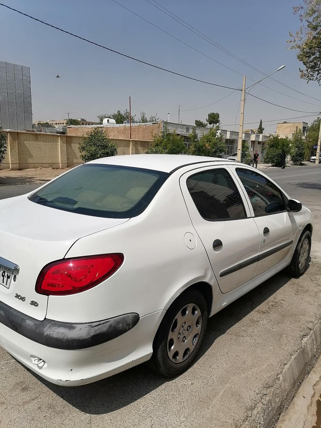 پژو ۲۰۶ صندوق دار v8 - 1395
